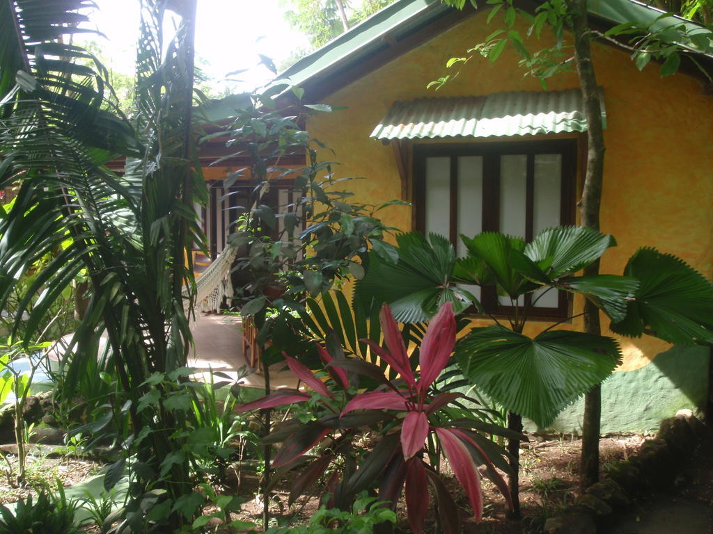Pachamama Tropical Garden Lodge มัลปัยส์ ห้อง รูปภาพ