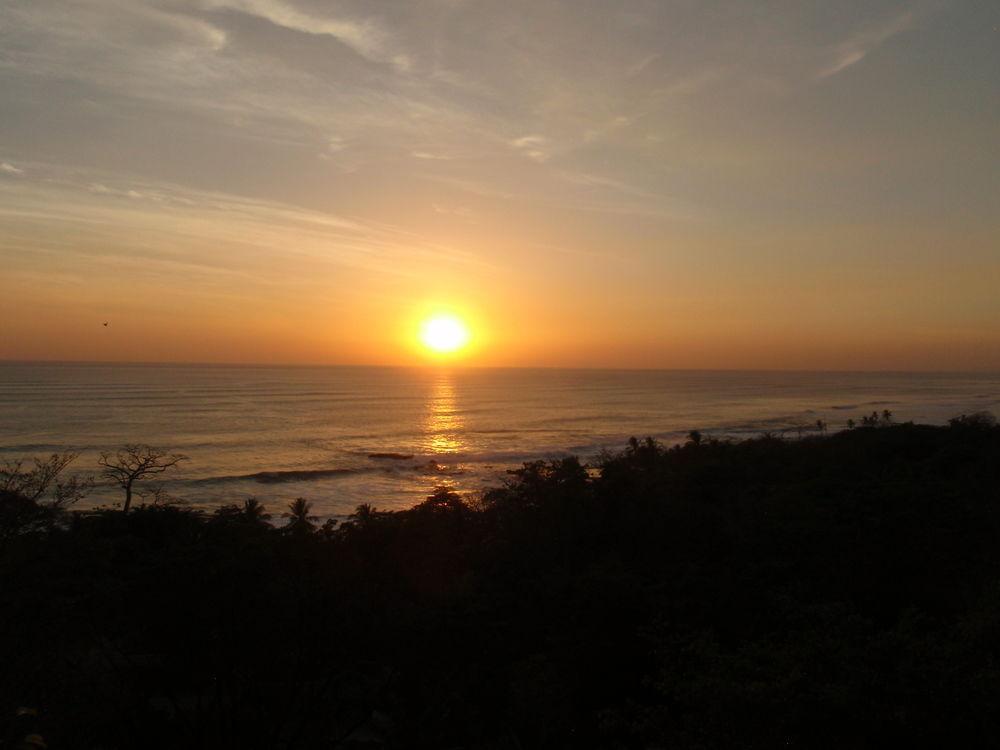 Pachamama Tropical Garden Lodge มัลปัยส์ ภายนอก รูปภาพ